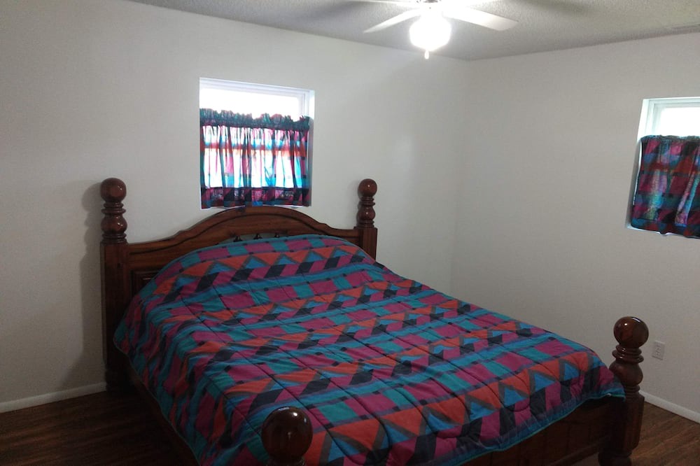 Photo of Bedroom in Protem