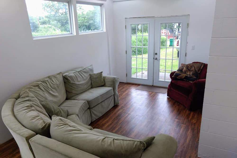 Photo of Livingroom in Protem