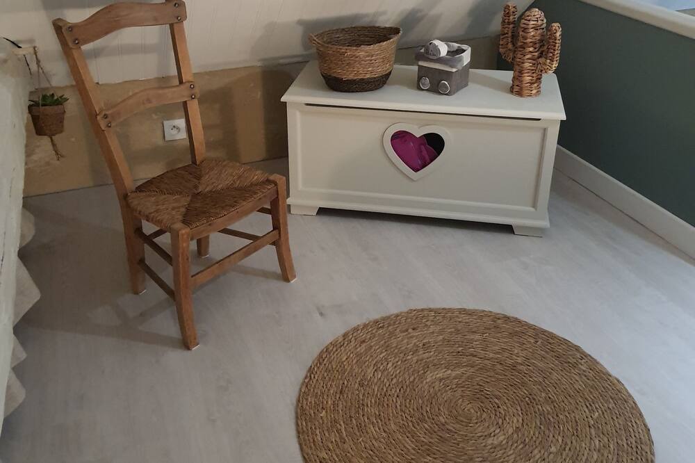 Photo of Livingroom in Villedieu-les-Bailleul