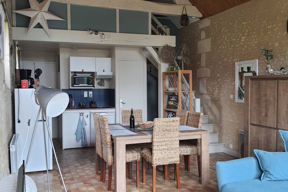 Photo of Livingroom in Villedieu-les-Bailleul