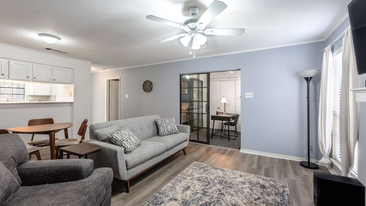 Photo of Livingroom in Brentwood
