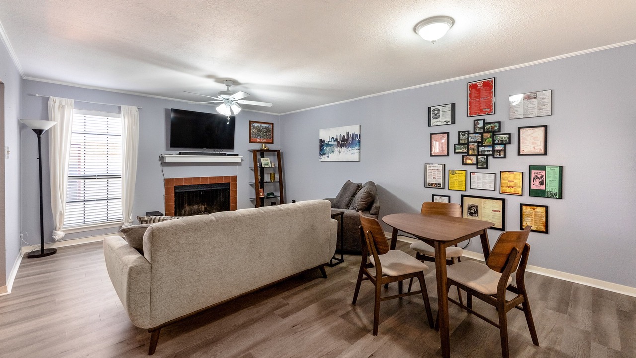Photo of Livingroom in Brentwood