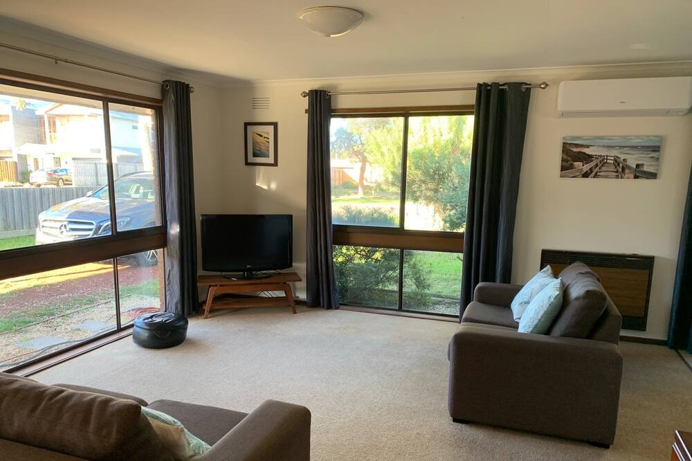 Photo of Livingroom in Ocean Grove