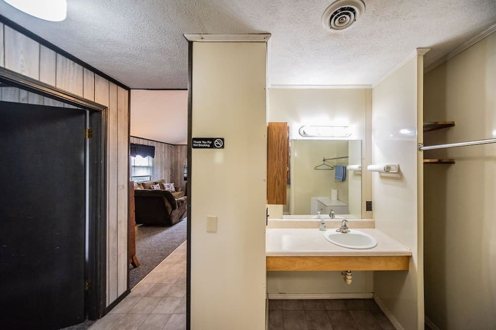 Photo of Bedroom in Eddyville