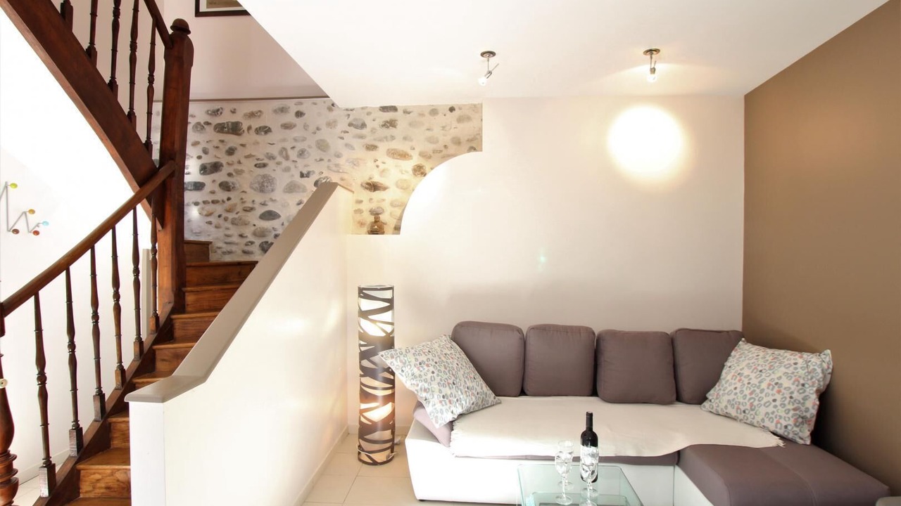 Photo of Others in Bordes