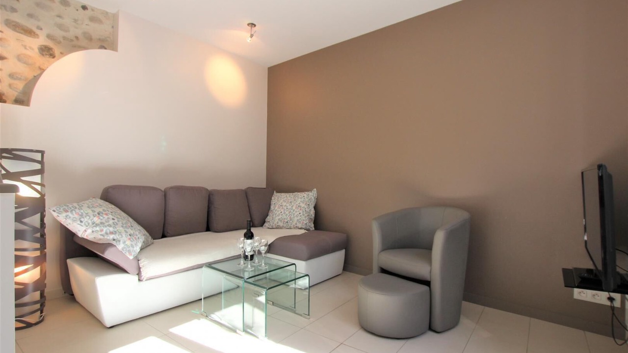 Photo of Others in Bordes