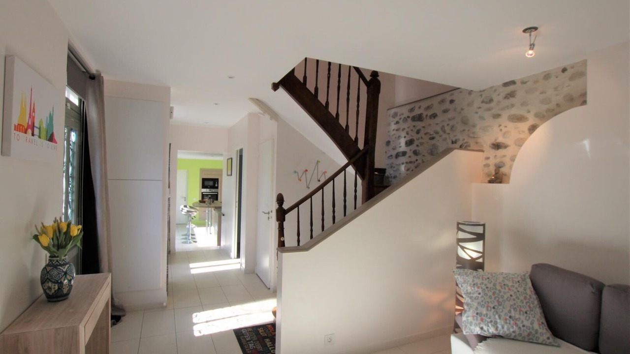 Photo of Others in Bordes