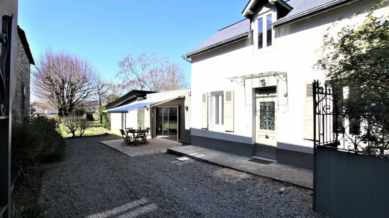 Photo of Outdoor in Bordes