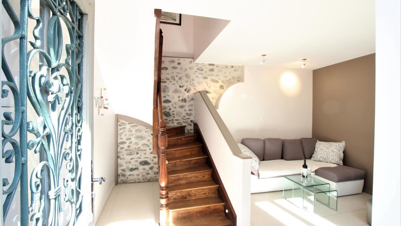 Photo of Others in Bordes