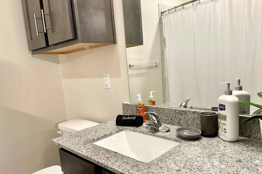 Photo of Bathroom in Pleasant Valley