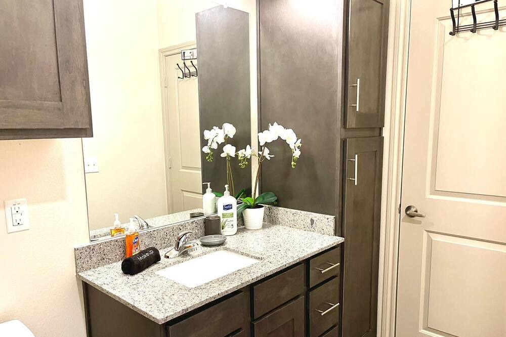 Photo of Bedroom in Pleasant Valley