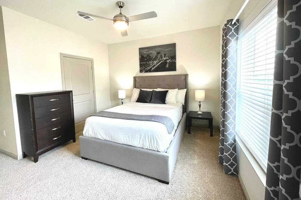 Photo of Bedroom in Pleasant Valley