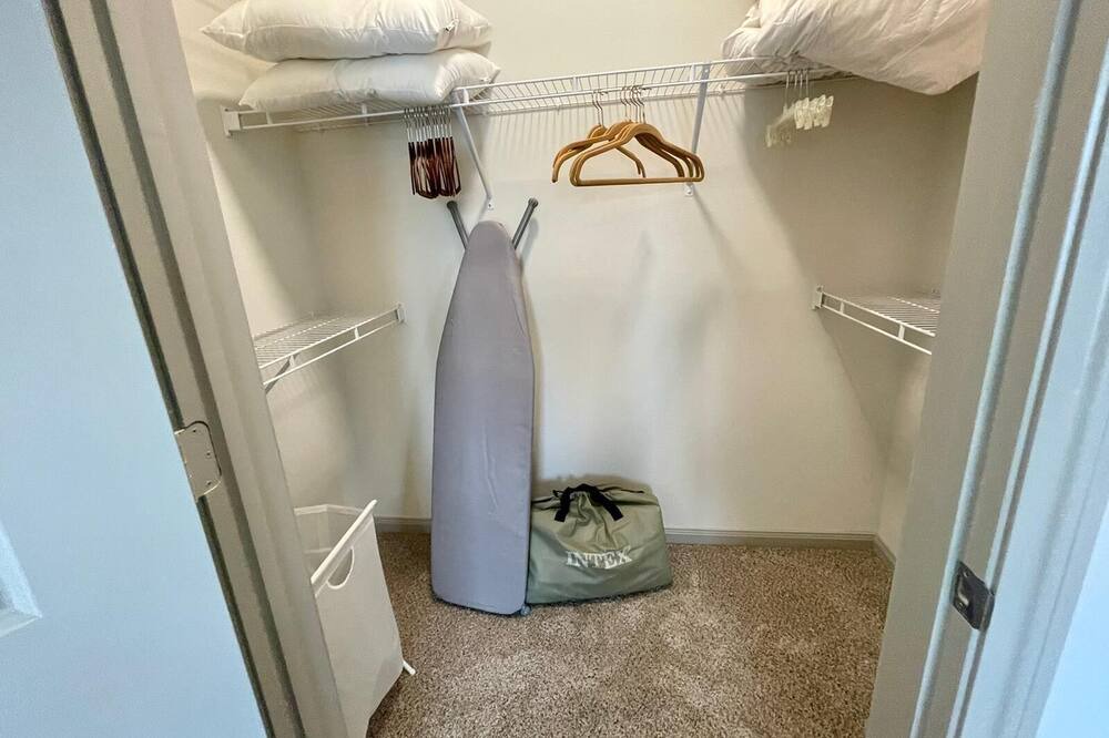 Photo of Bedroom in Pleasant Valley