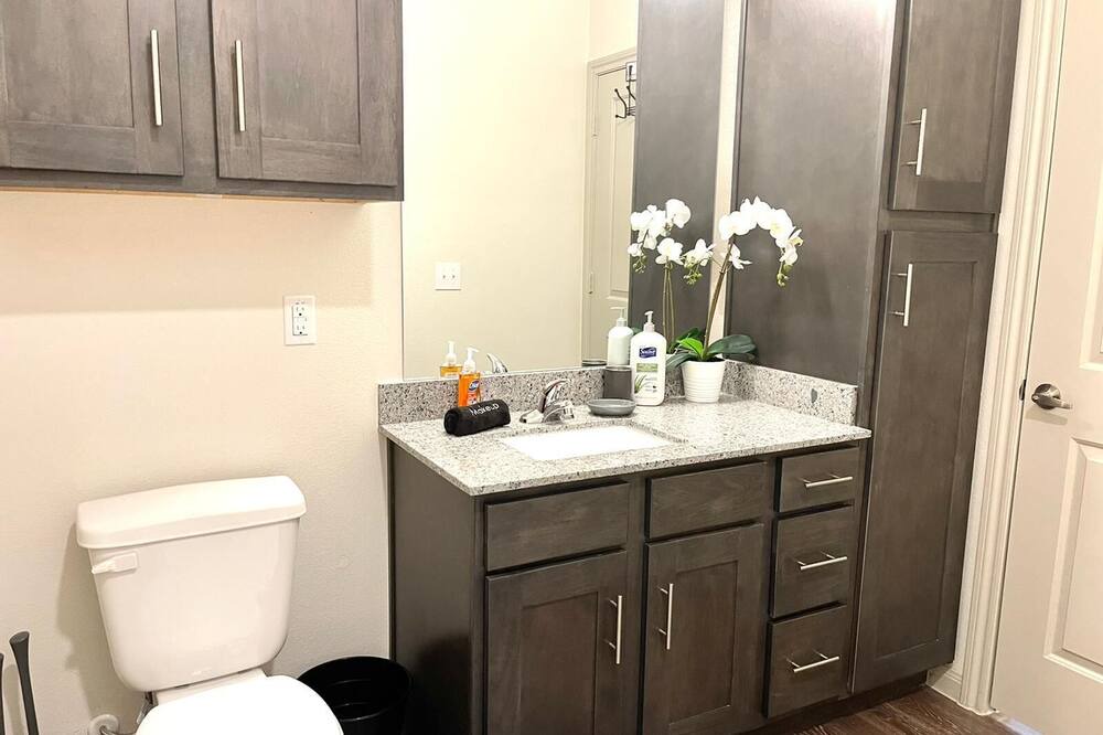 Photo of Bathroom in Pleasant Valley