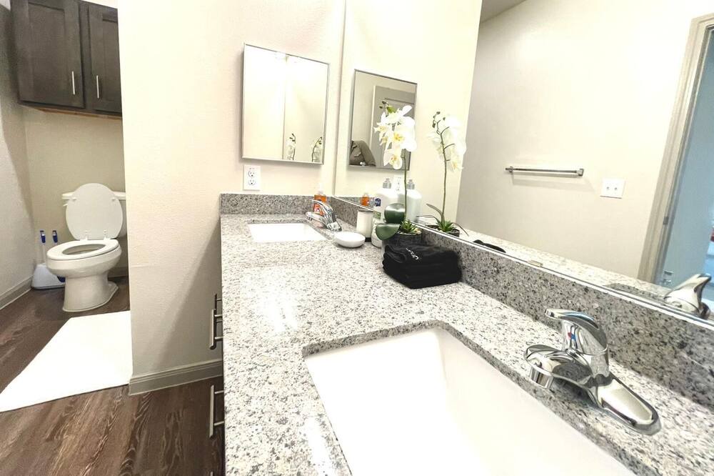 Photo of Bathroom in Pleasant Valley