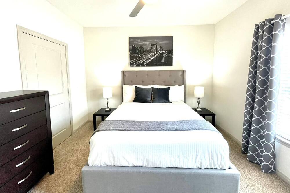 Photo of Bedroom in Pleasant Valley