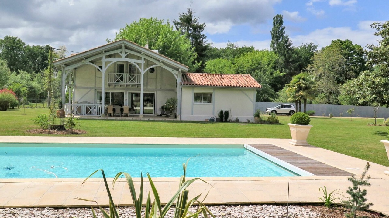 Photo of Outdoor in Losse
