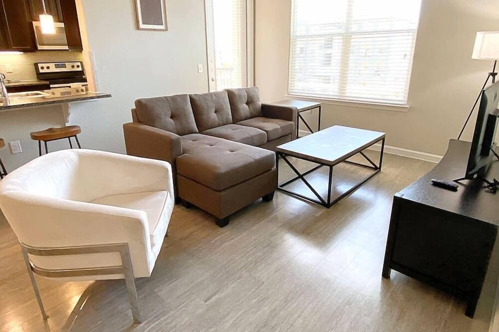 Photo of Livingroom in Lincoln Park