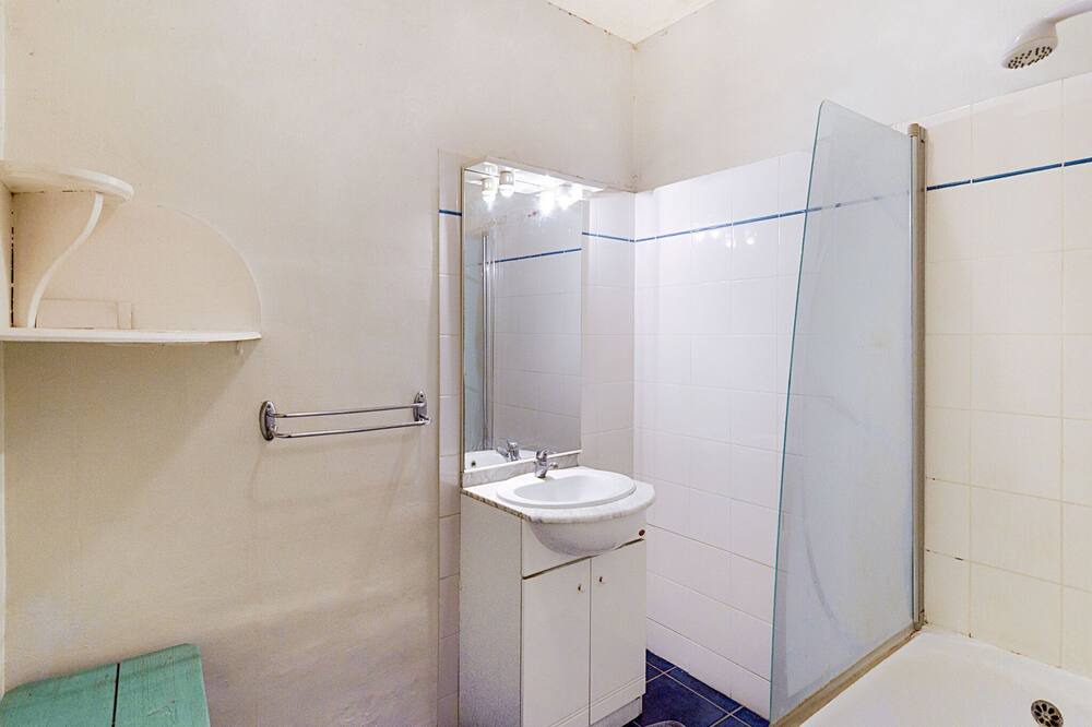 Photo of Bathroom in Aimargues