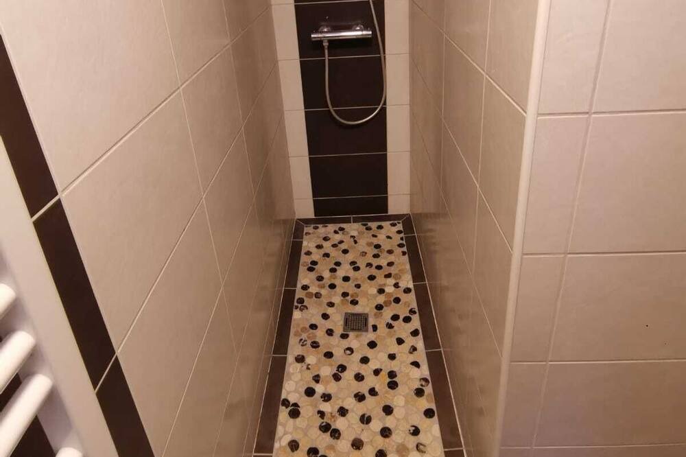 Photo of Bathroom in Gaillard