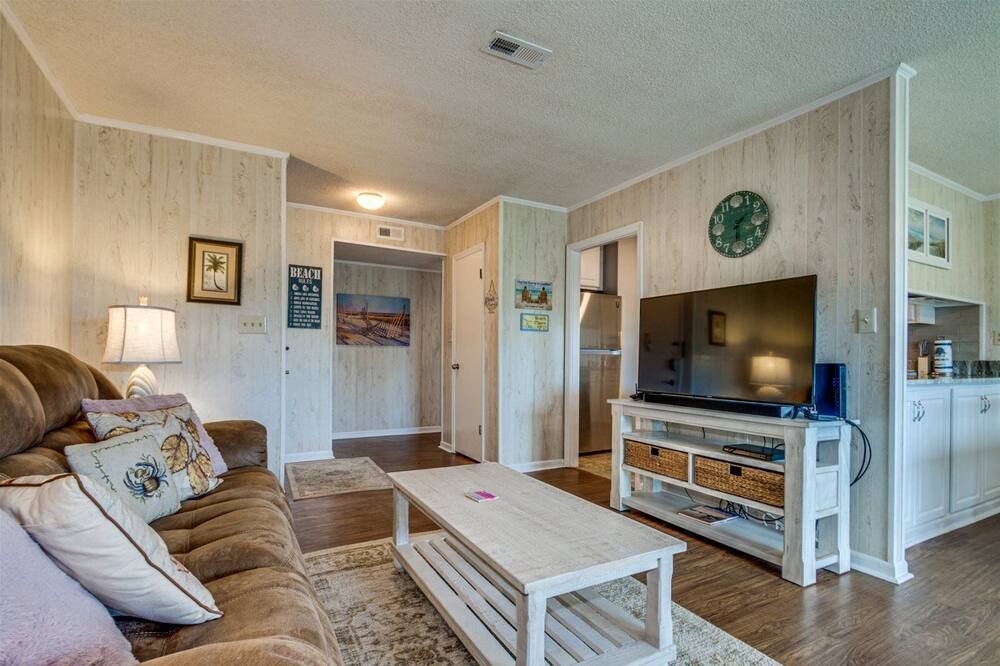 Photo of Livingroom in Surfside Beach