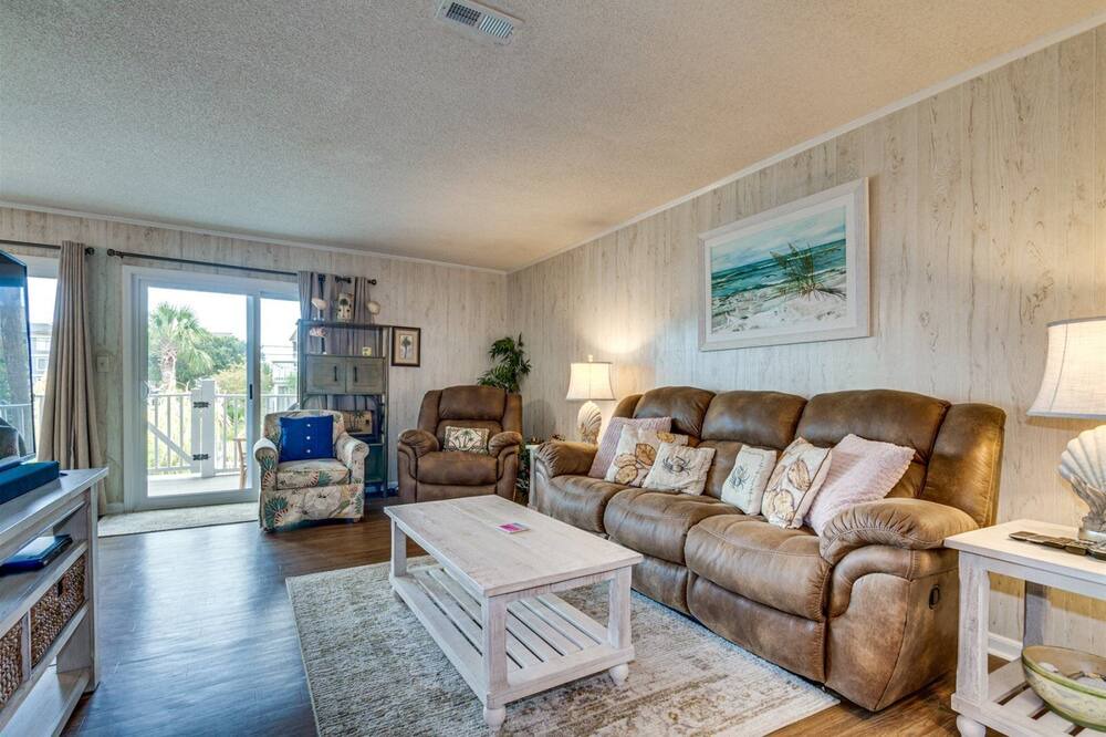 Photo of Livingroom in Surfside Beach