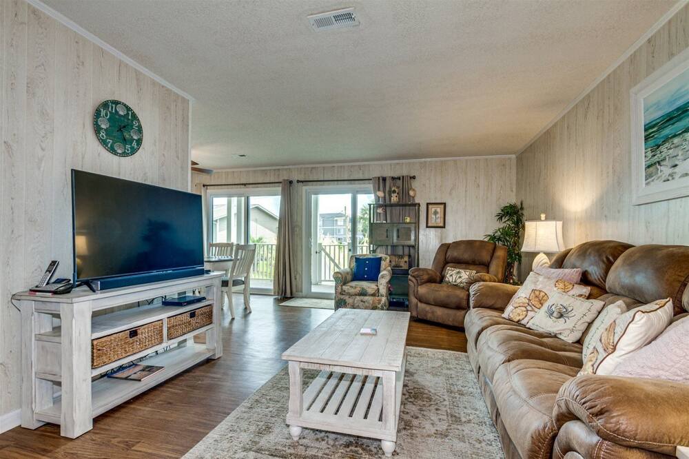 Photo of Livingroom in Surfside Beach