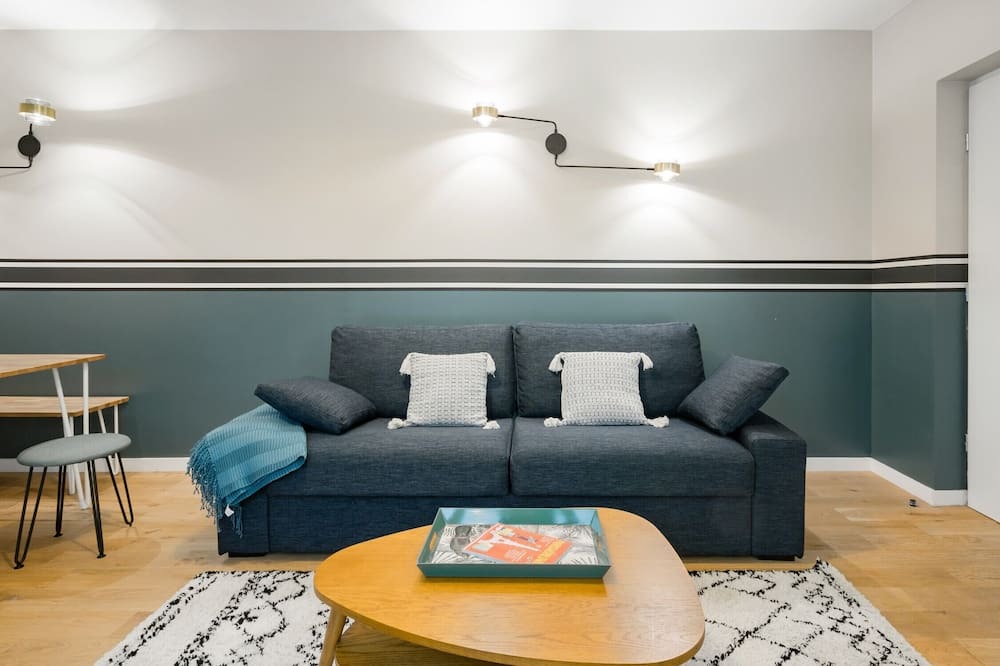 Photo of Livingroom in Arts-et-Metiers
