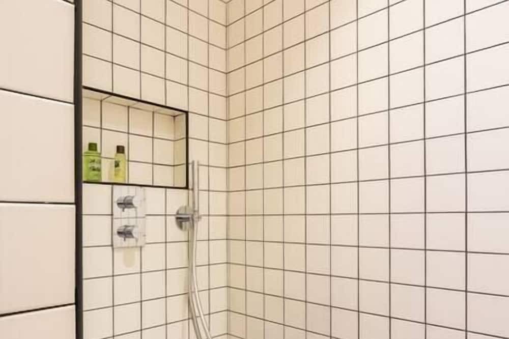 Photo of Bathroom in Arts-et-Metiers