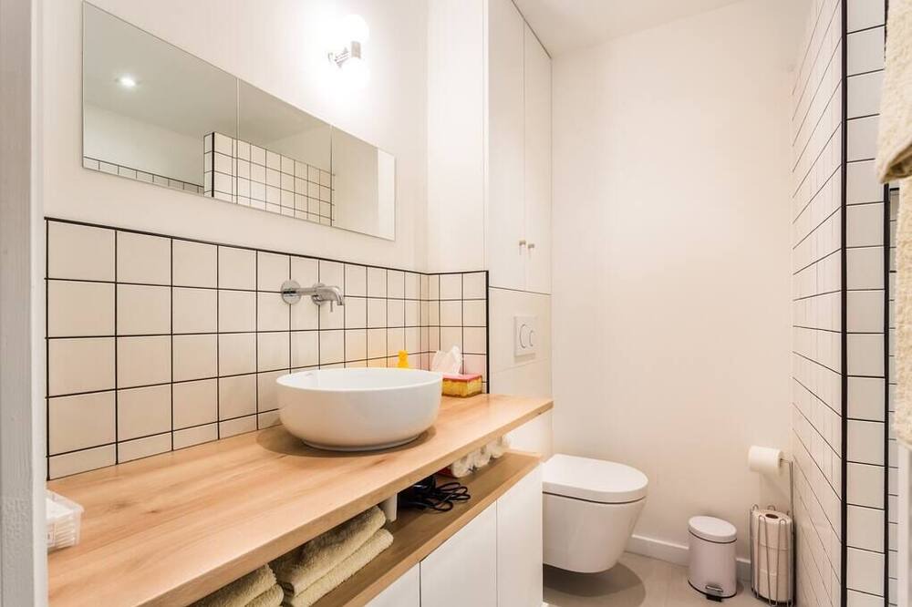 Photo of Bathroom in Arts-et-Metiers