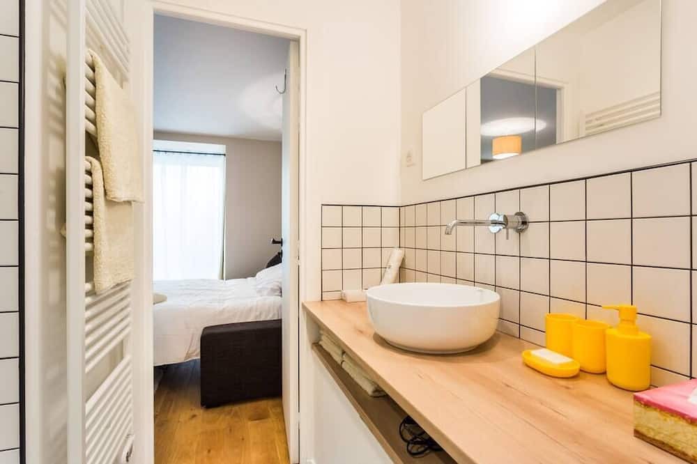 Photo of Bathroom in Arts-et-Metiers