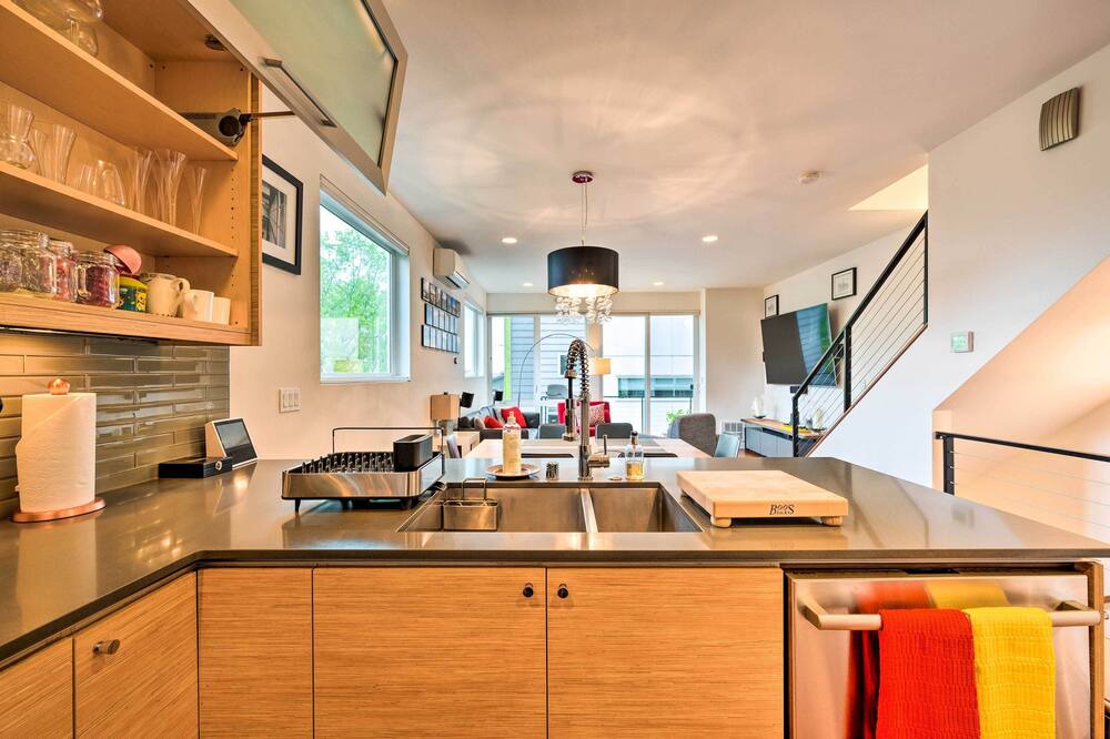 Photo of Others in Minor