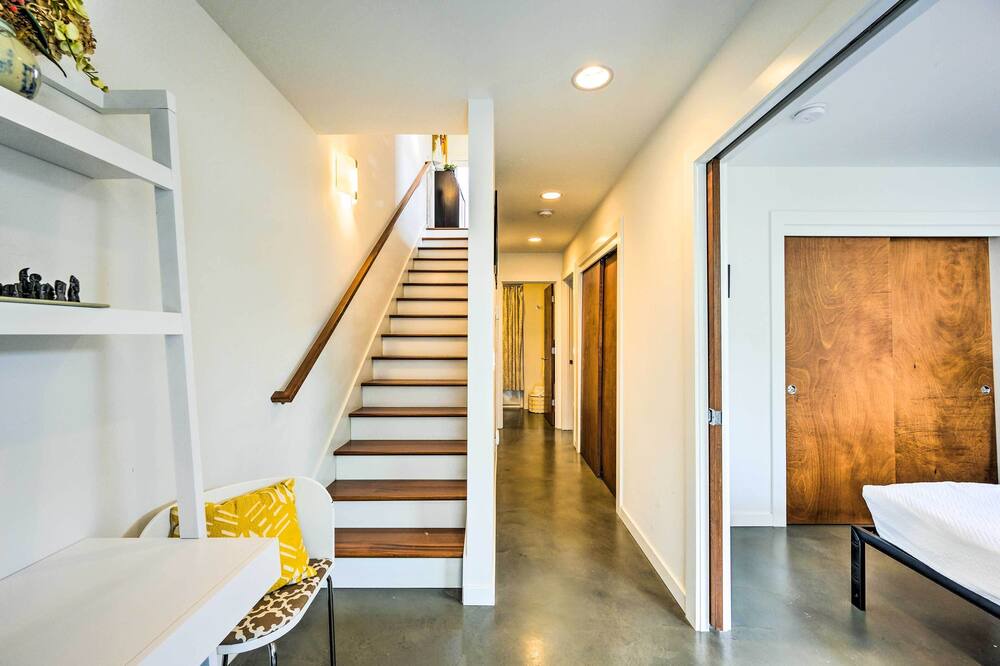 Photo of Others in Minor