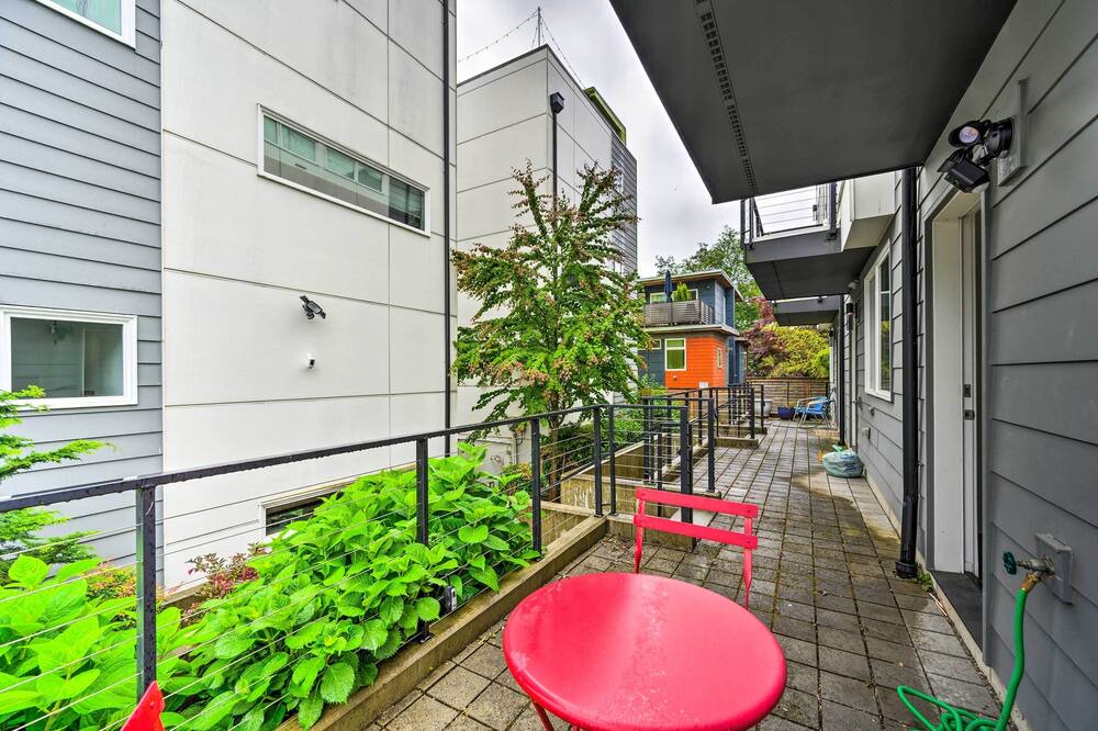 Photo of Outdoor in Minor