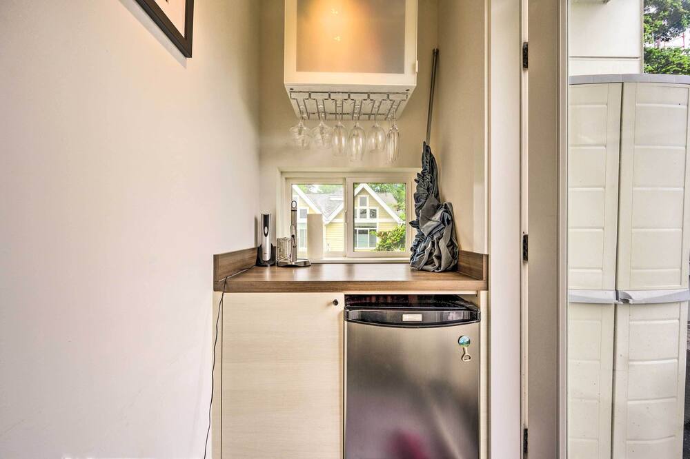 Photo of Others in Minor