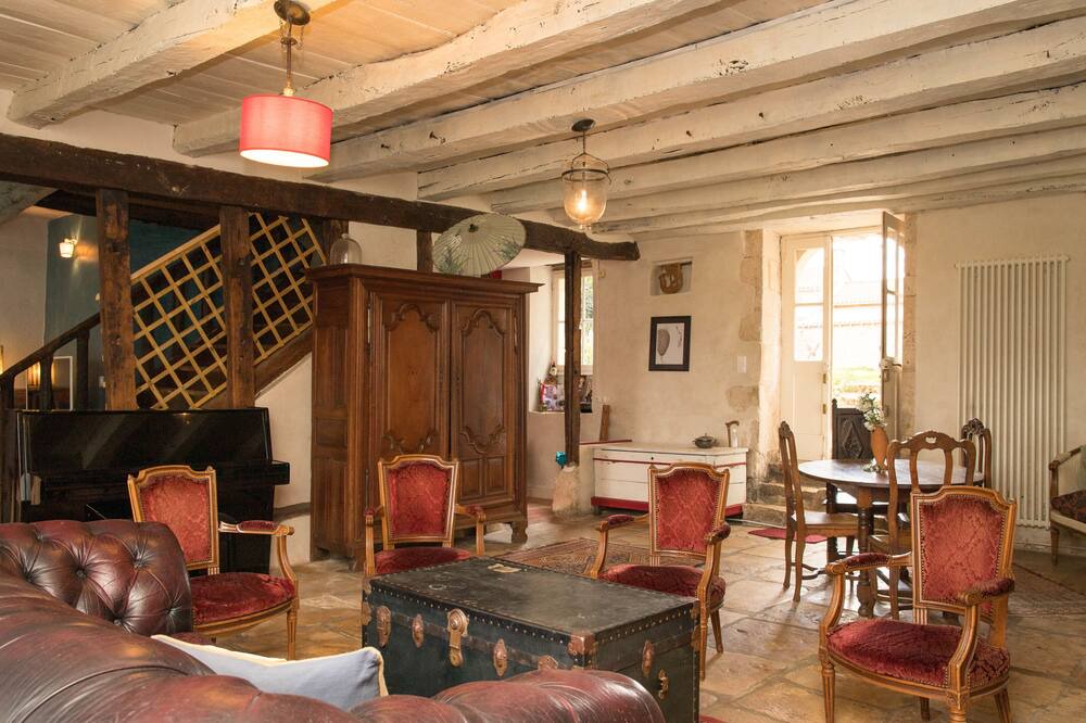 Photo of Livingroom in Marnay