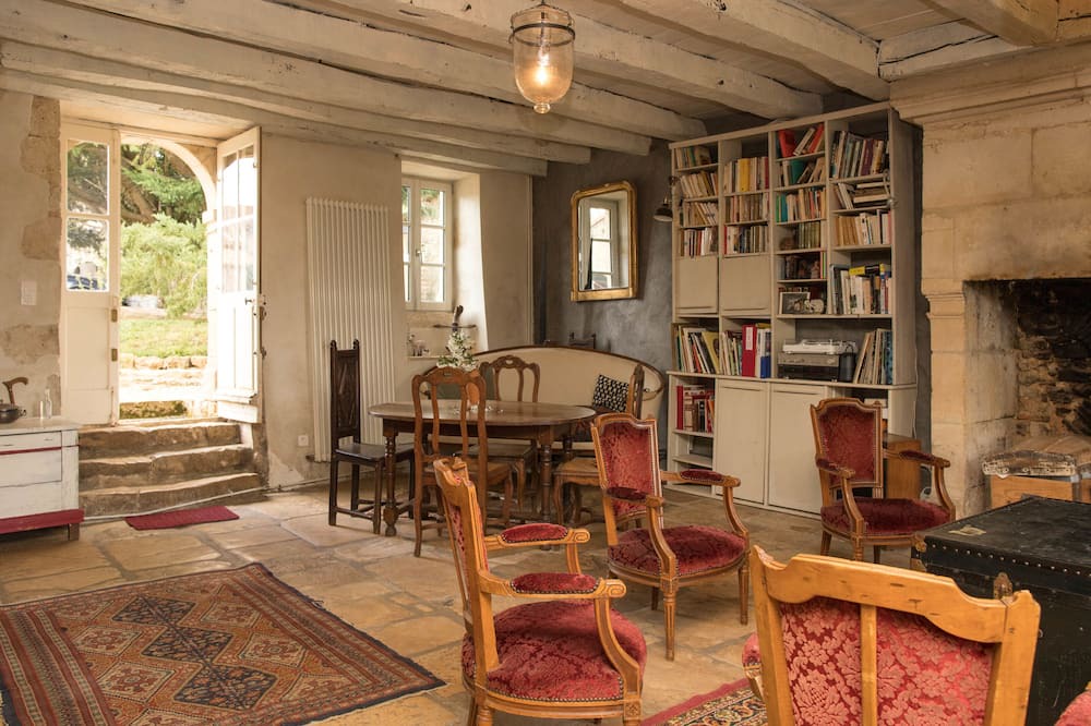 Photo of Livingroom in Marnay