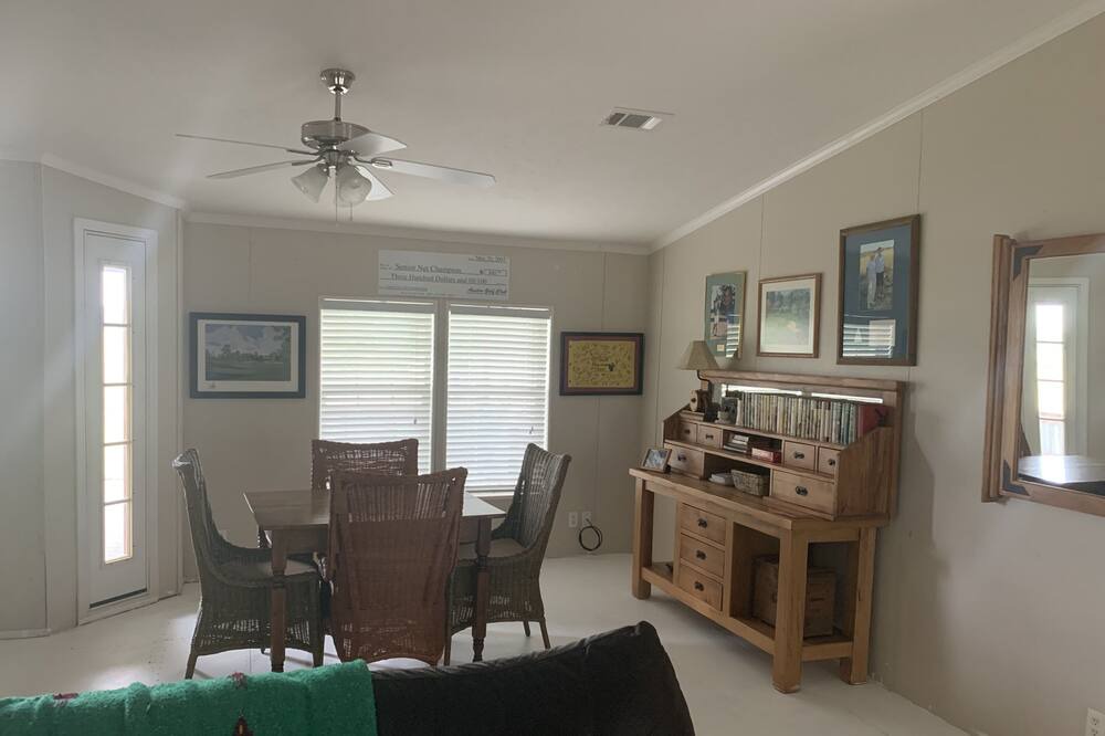 Photo of Livingroom in Fort Mc Kavett