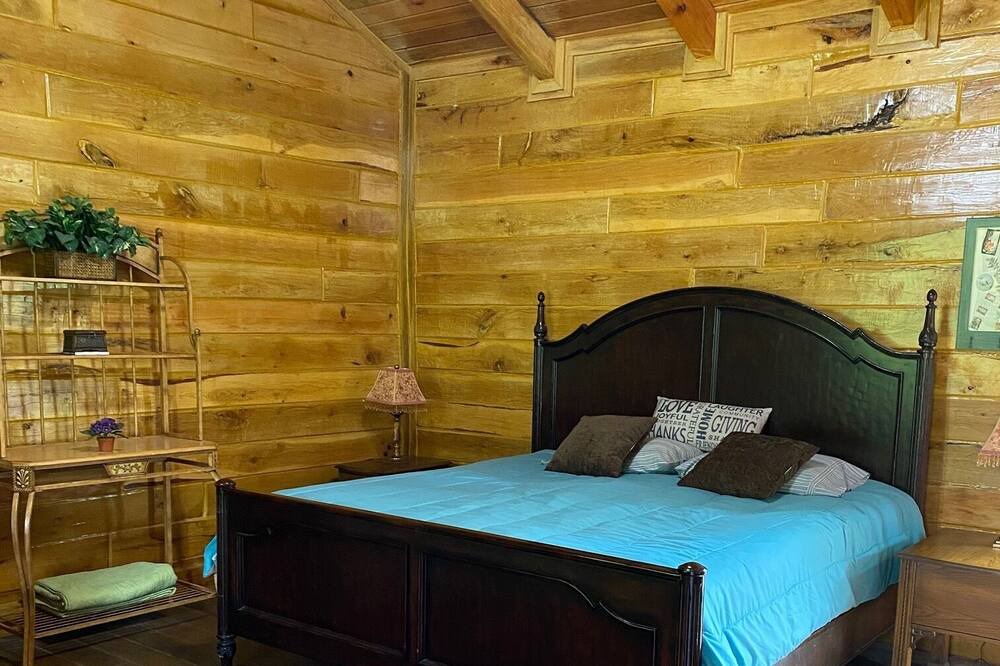 Photo of Bedroom in Tulsa