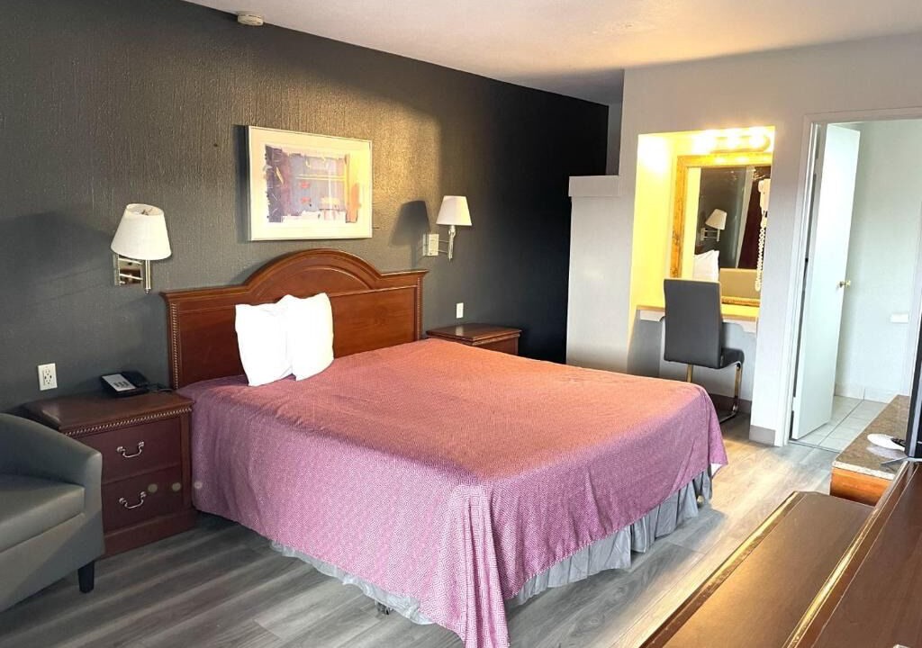 Photo of Bedroom in Wenatchee