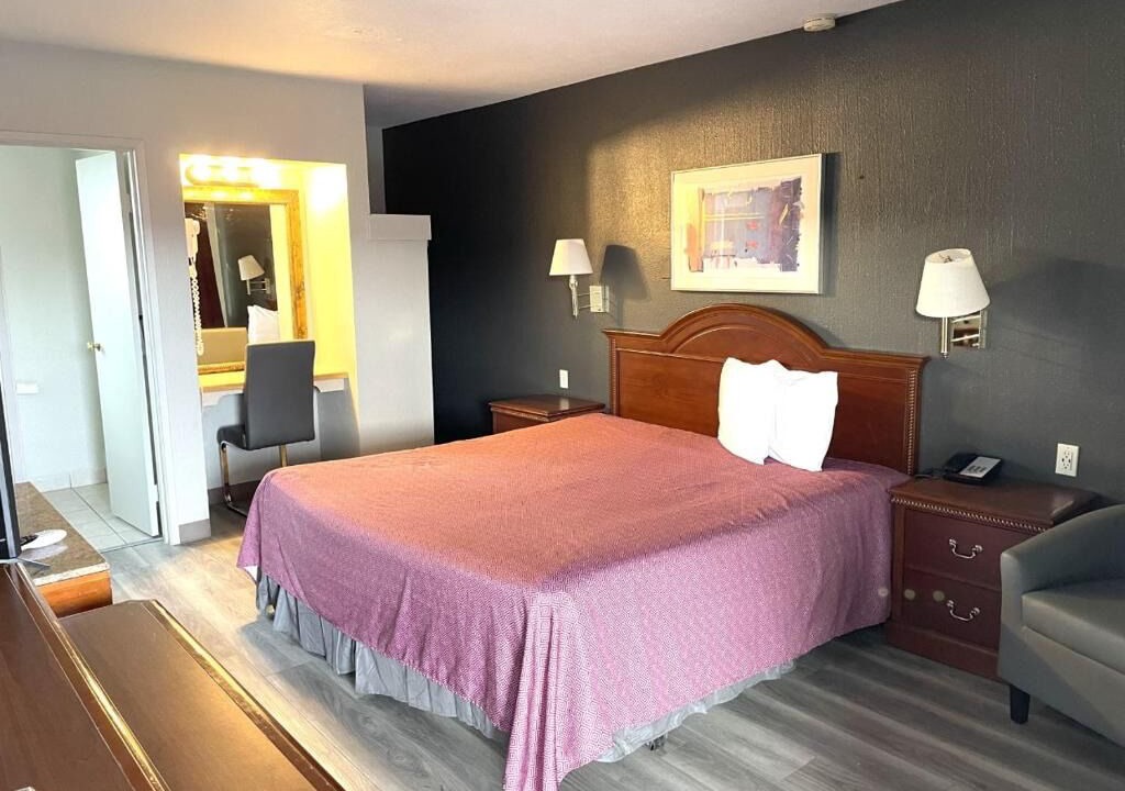 Photo of Bedroom in Wenatchee