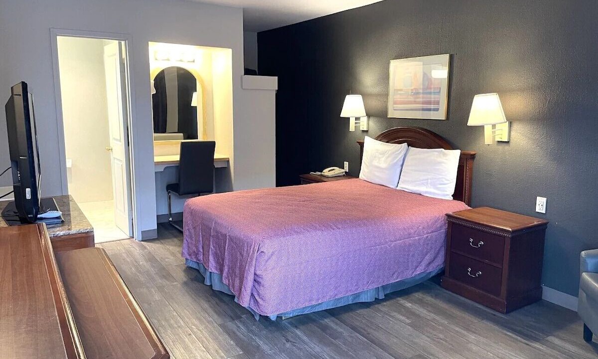 Photo of Bedroom in Wenatchee