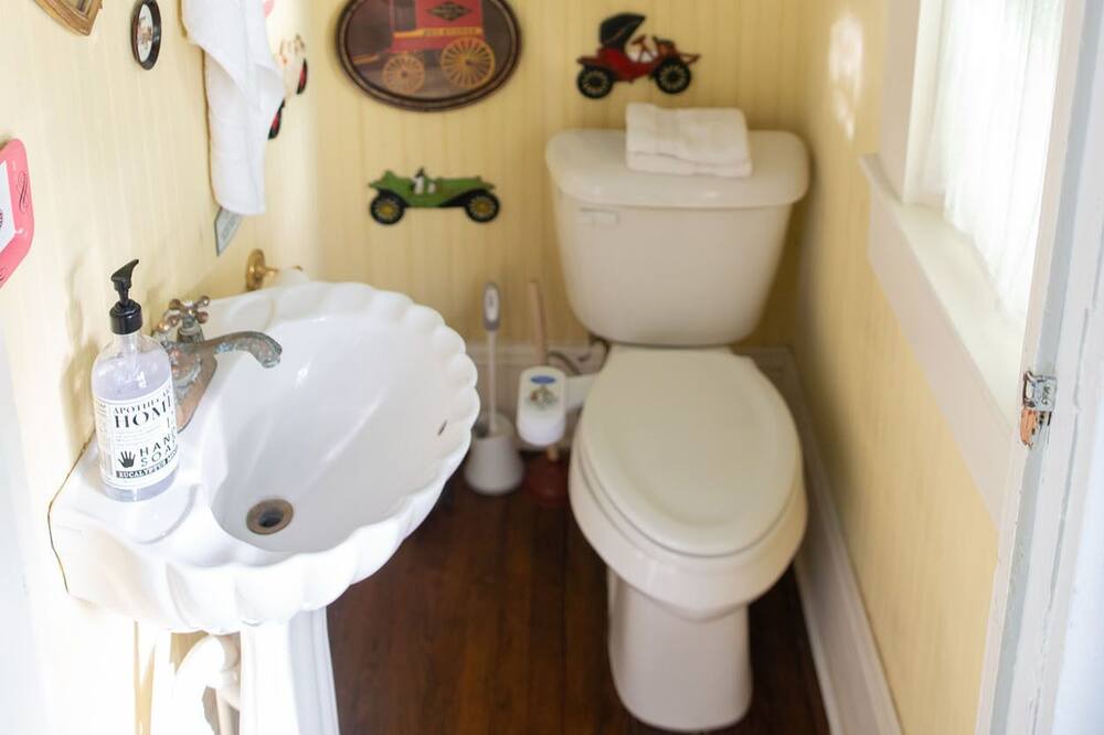 Photo of Bedroom in Gonzales