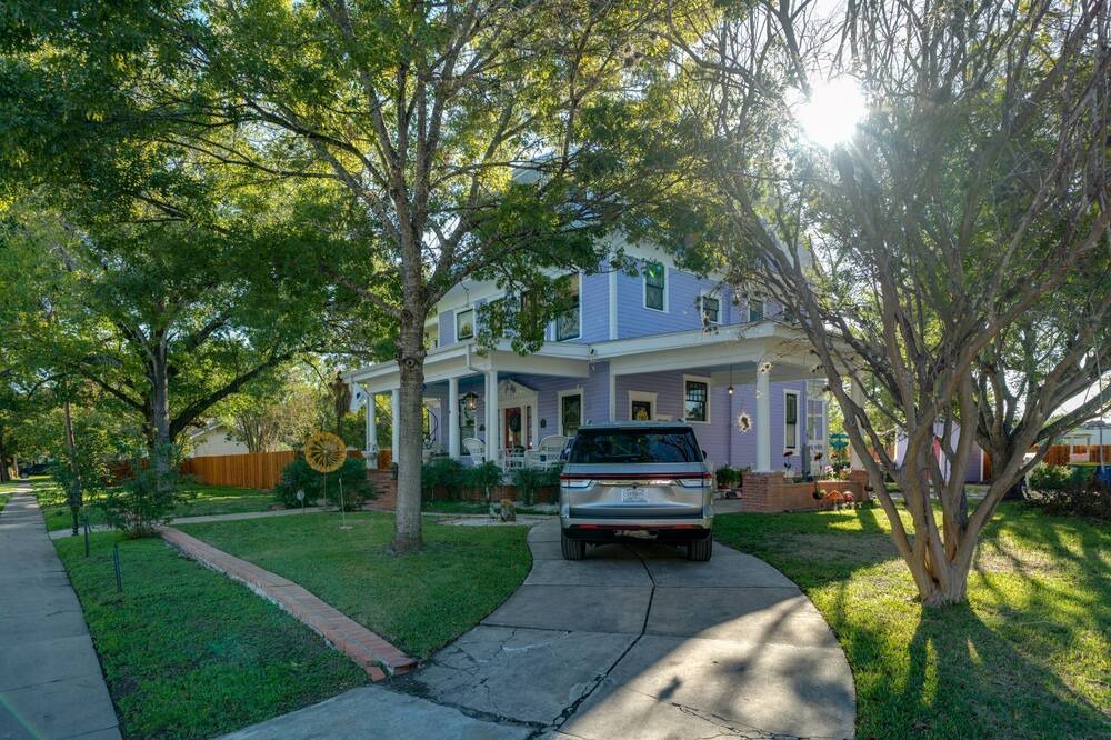 Photo of Outdoor in Gonzales
