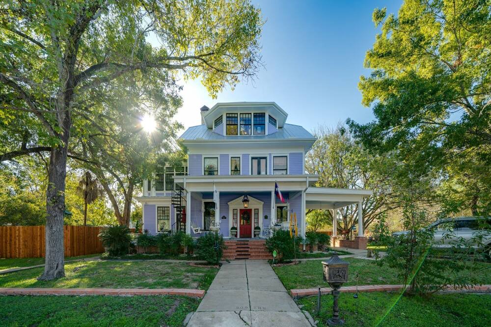 Photo of Outdoor in Gonzales