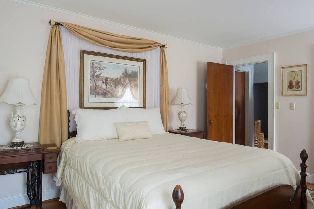 Photo of Bedroom in Lincolnton
