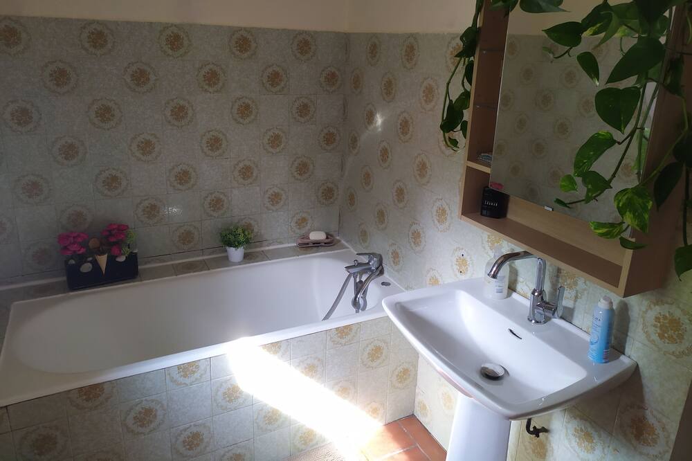 Photo of Bathroom in Belmont-sur-Rance