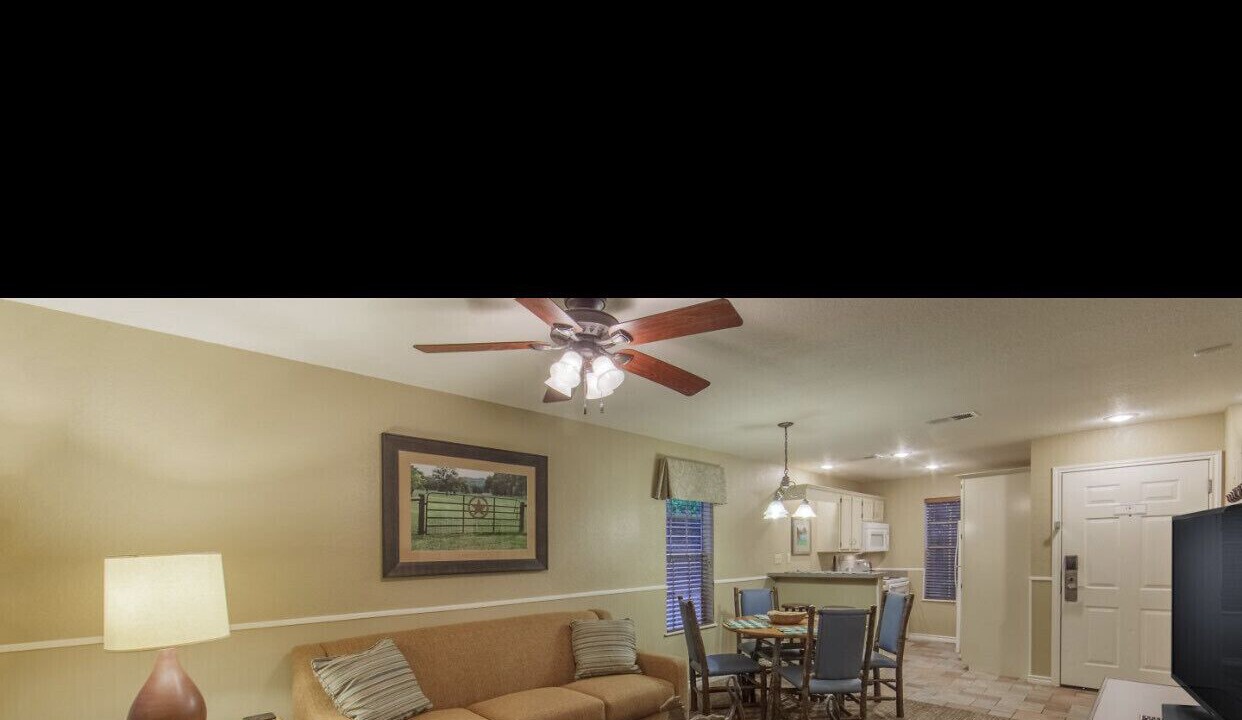 Photo of Livingroom in Flint