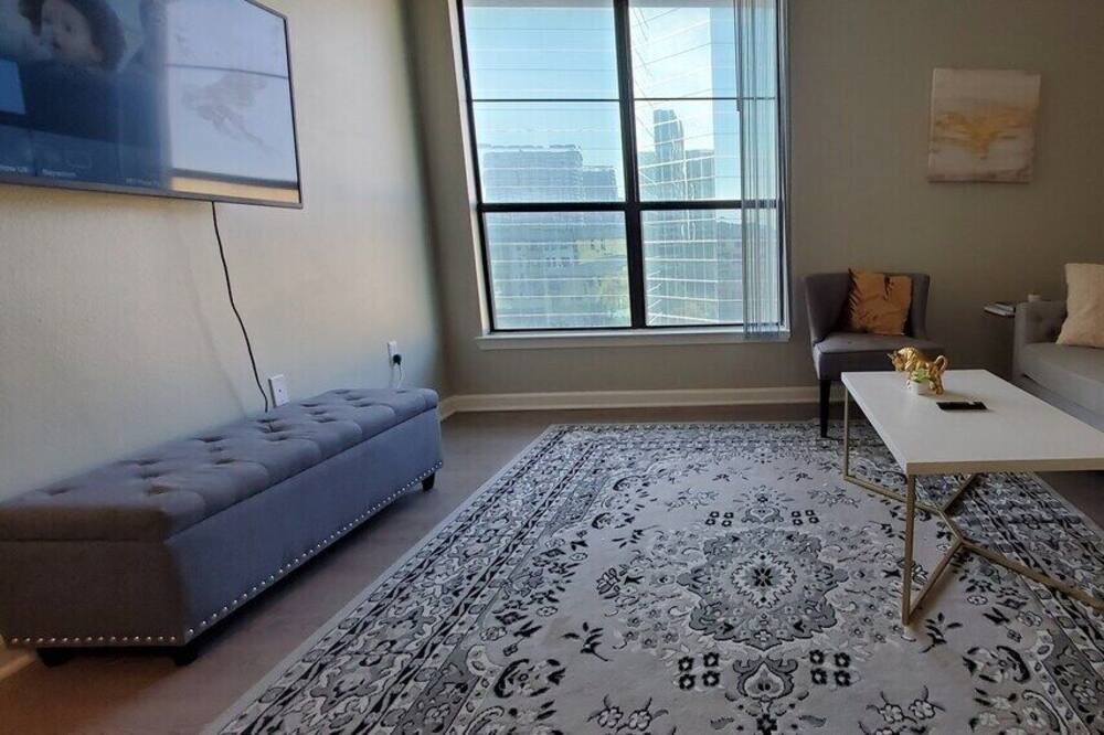 Photo of Livingroom in Far North Dallas
