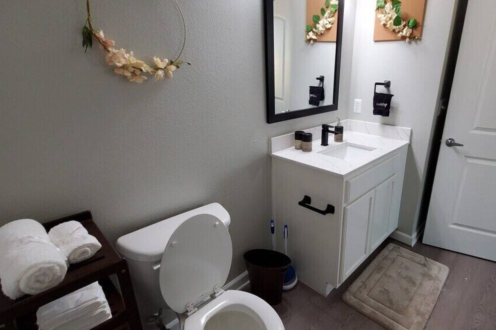 Photo of Bathroom in Far North Dallas